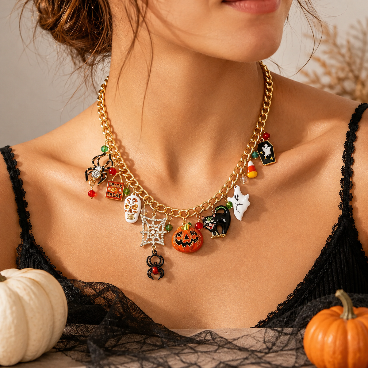Collier Halloween Multi-Breloques – Citrouille, Fantôme & Chat Noir