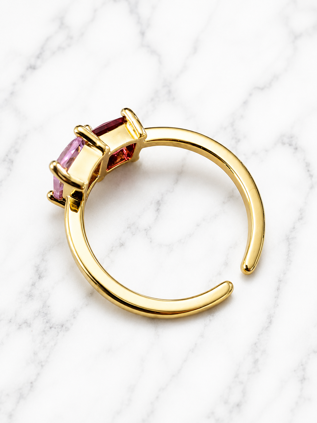 Anello quadrato in acciaio inossidabile con zirconi e due rose