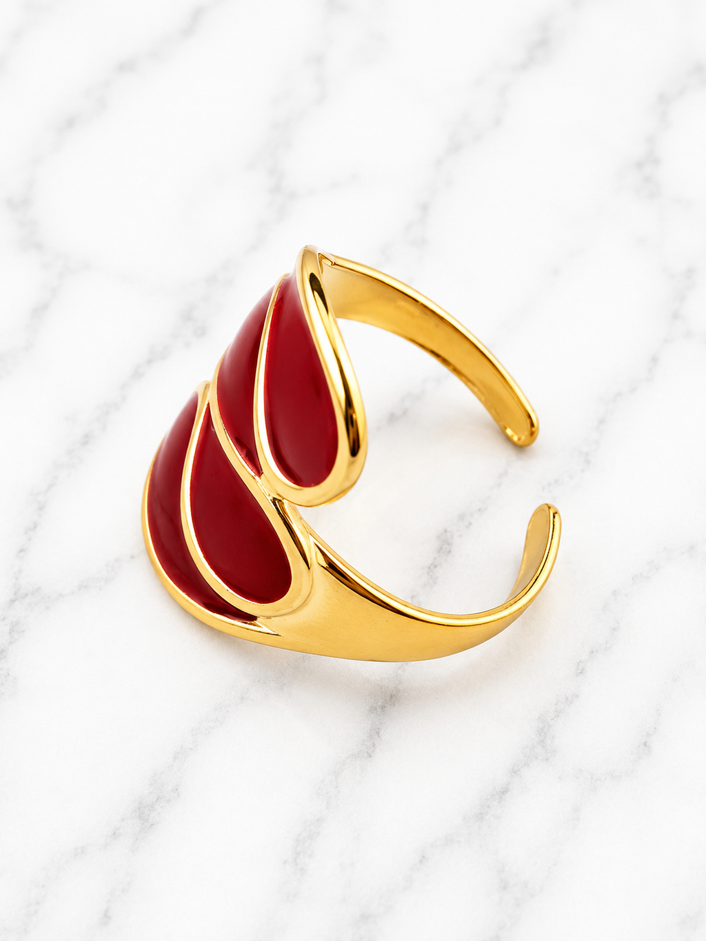 Anello aperto asimmetrico geometrico acciaio inossidabile dorato rosso