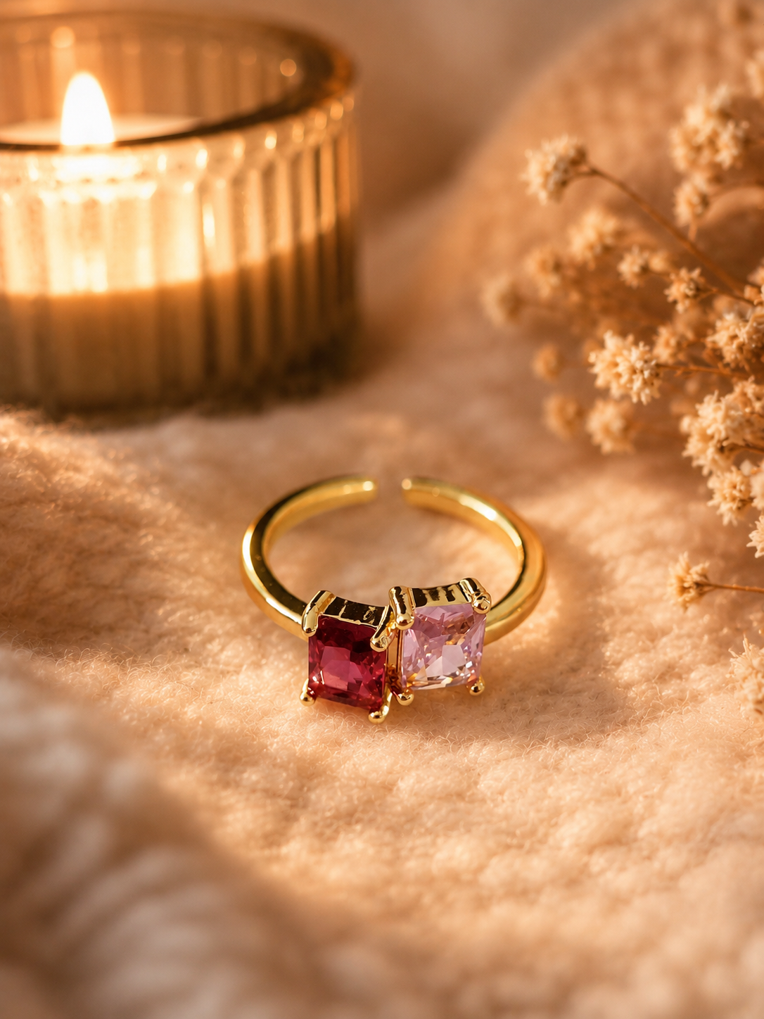 Bague Carrée Deux Zircons Roses en Acier Inoxydable Doré – Élégante & Raffinée