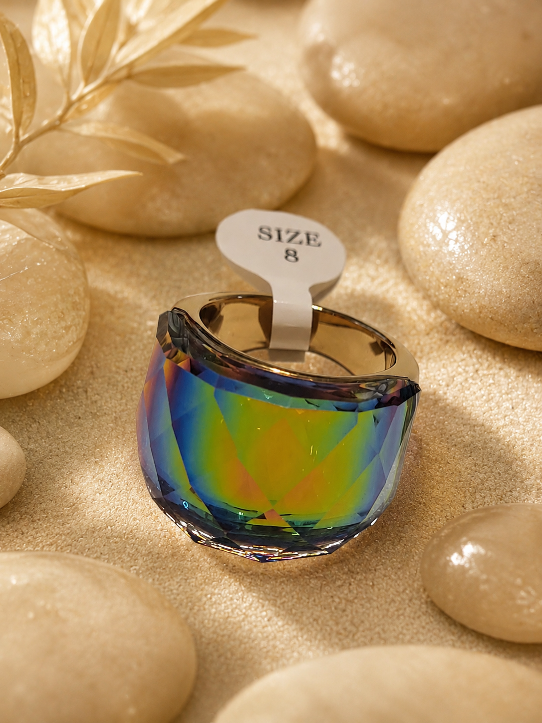 Anello in acciaio inossidabile dorato con cristallo arcobaleno taglia 8