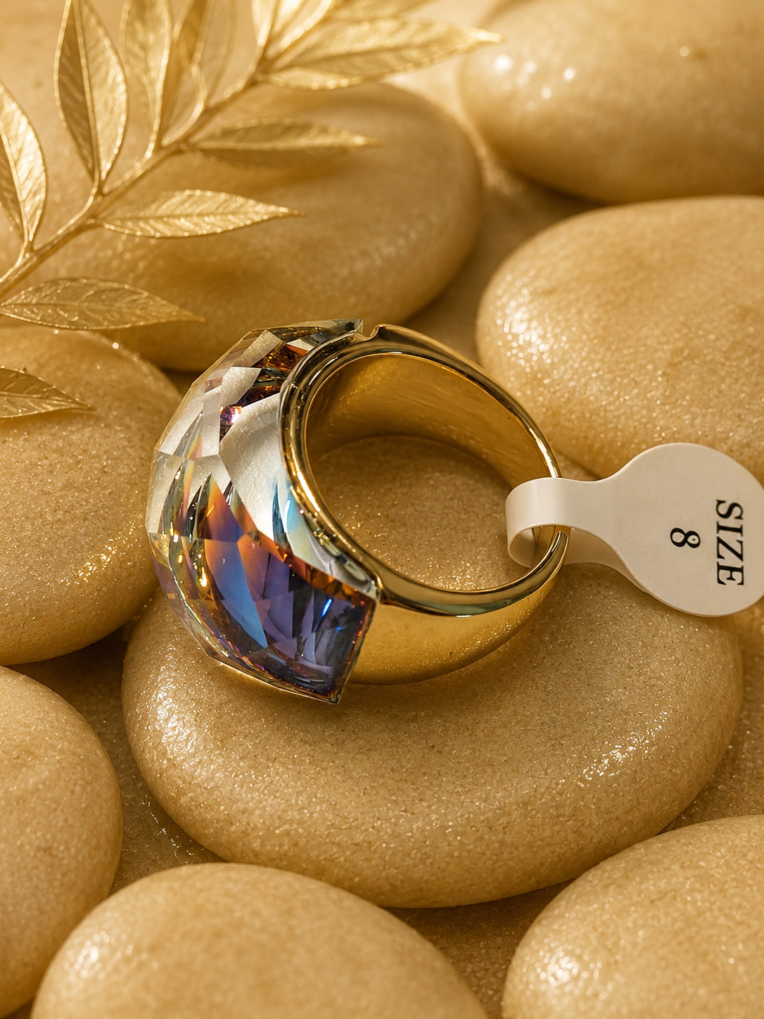Anello in acciaio inossidabile dorato con cristallo arcobaleno taglia 8