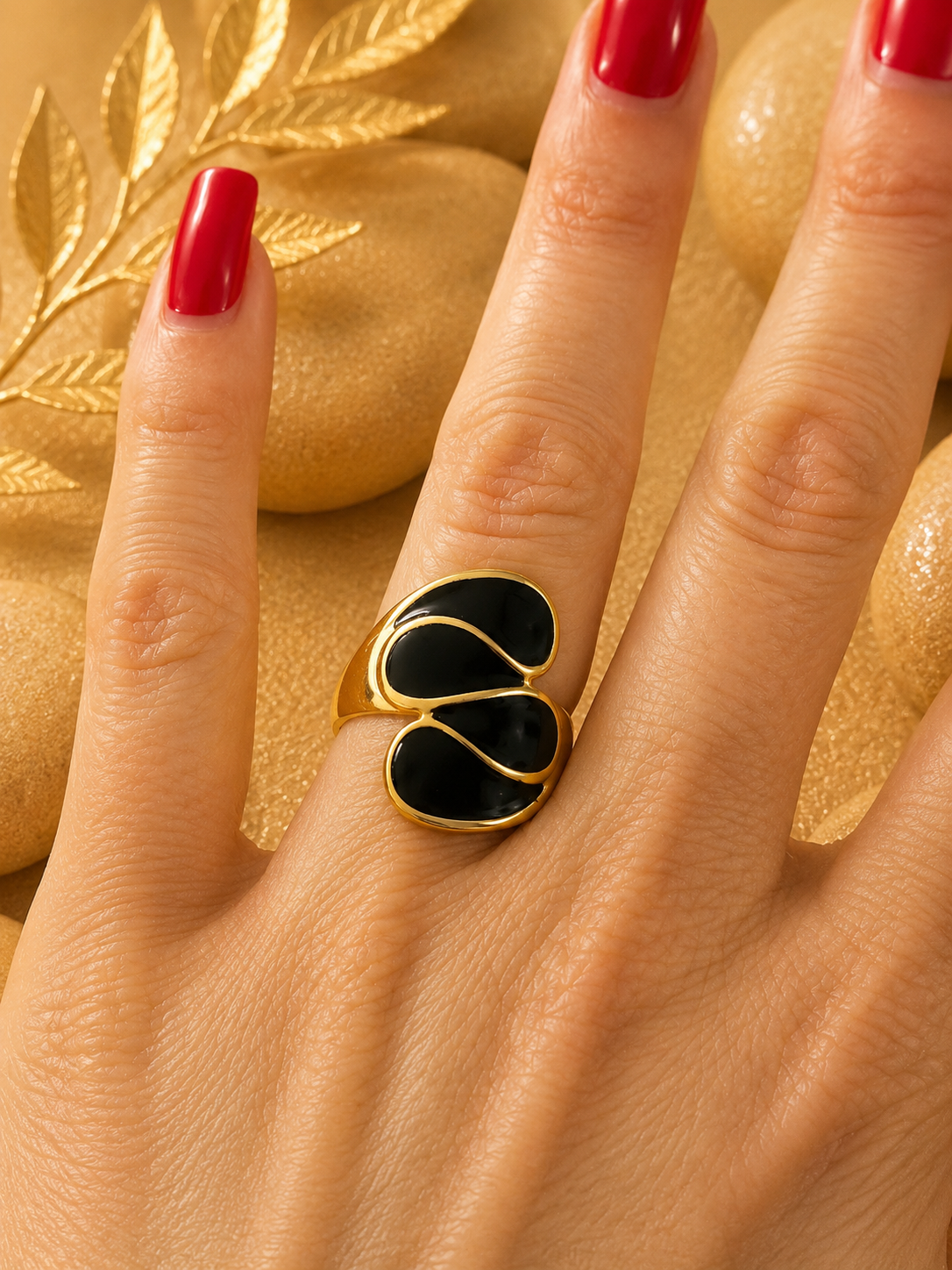 Bague Ouverte Asymétrique en Acier Inoxydable Doré & Noir – Ajustable | Bagatelle