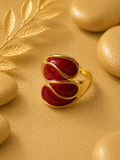 Bague Ouverte Asymétrique en Acier Inoxydable Doré & Rouge – Ajustable | Bagatelle