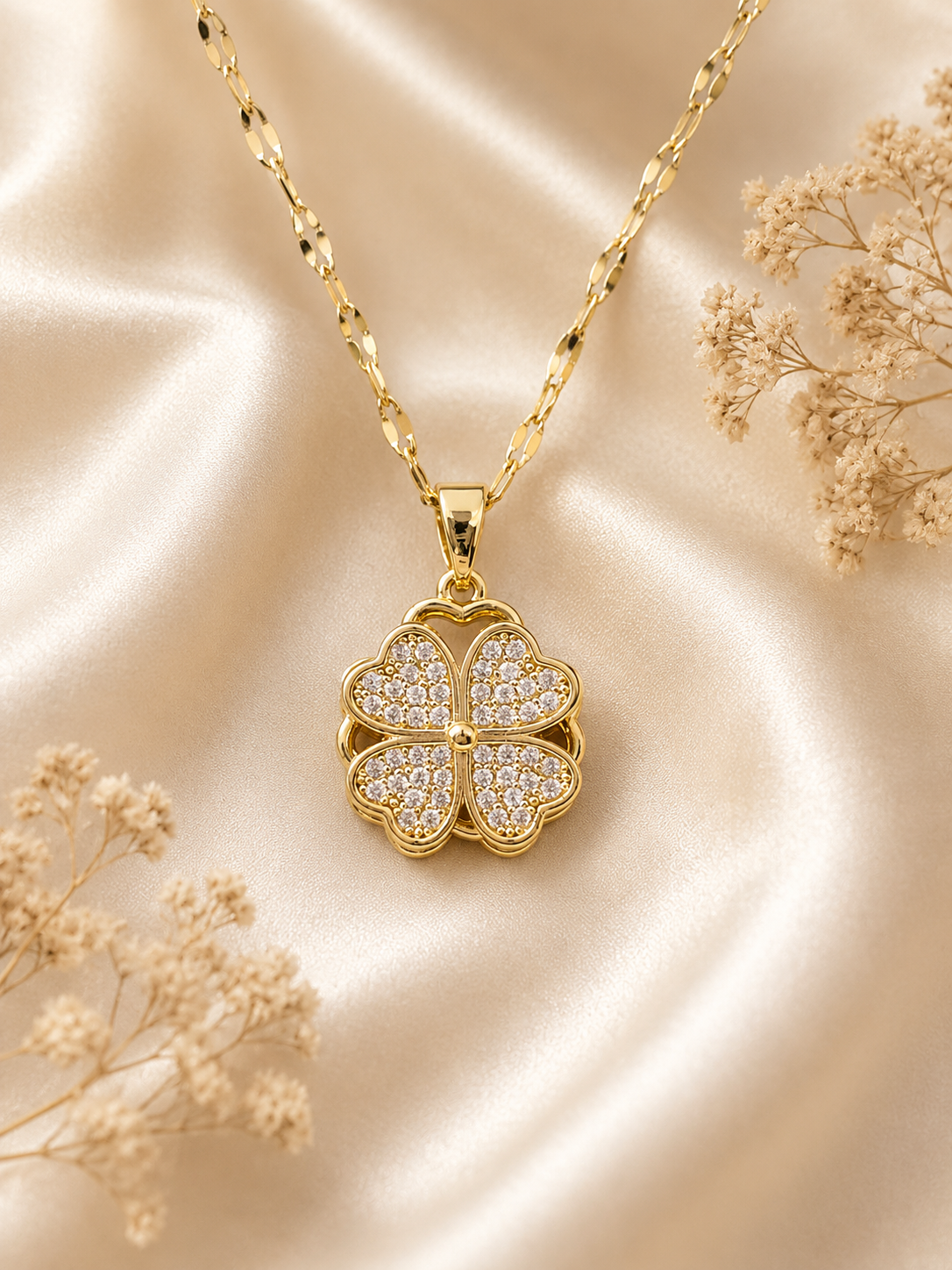 Collier Trèfle à 4 Feuilles Rotatif en Acier Inoxydable Doré – Porte-Bonheur