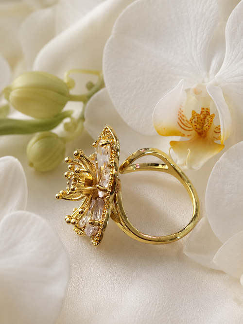 Bague acier inoxydable doré fleur zircon blanc