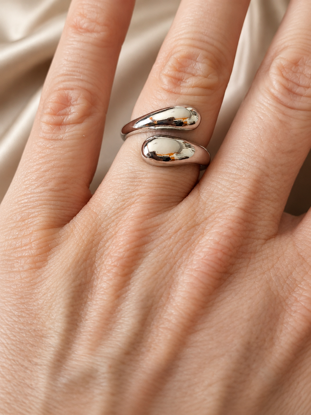 Bague acier inoxydable ajustable géométrique en forme de goutte argentée