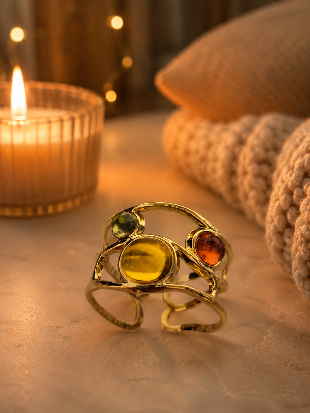 Bague Ajustable Géométrique Dorée en Acier Inoxydable – Pierres Multicolores