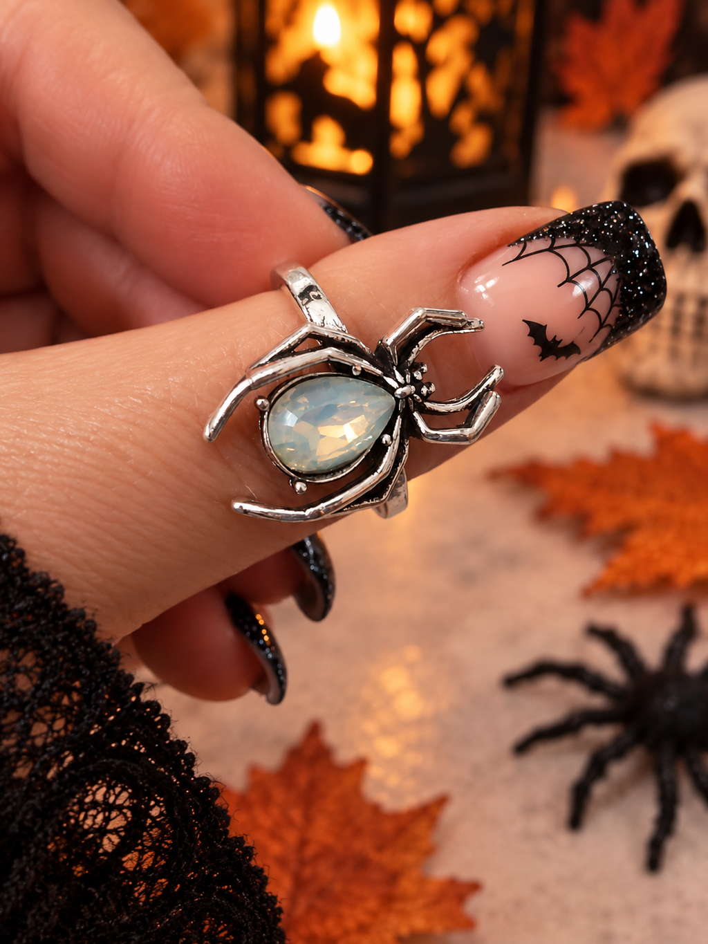 Bague Araignée Argentée Réglable avec Pierre Opalescente – Cuivre