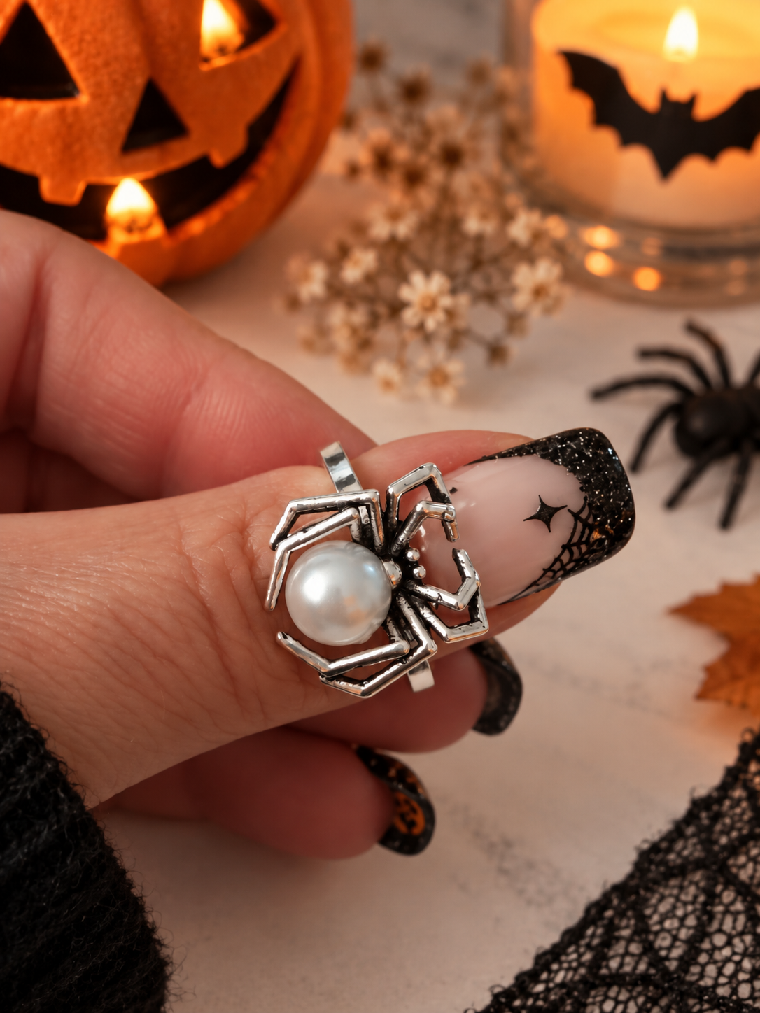 Bague Araignée Argentée avec Perle Blanche – Taille 53 – Cuivre