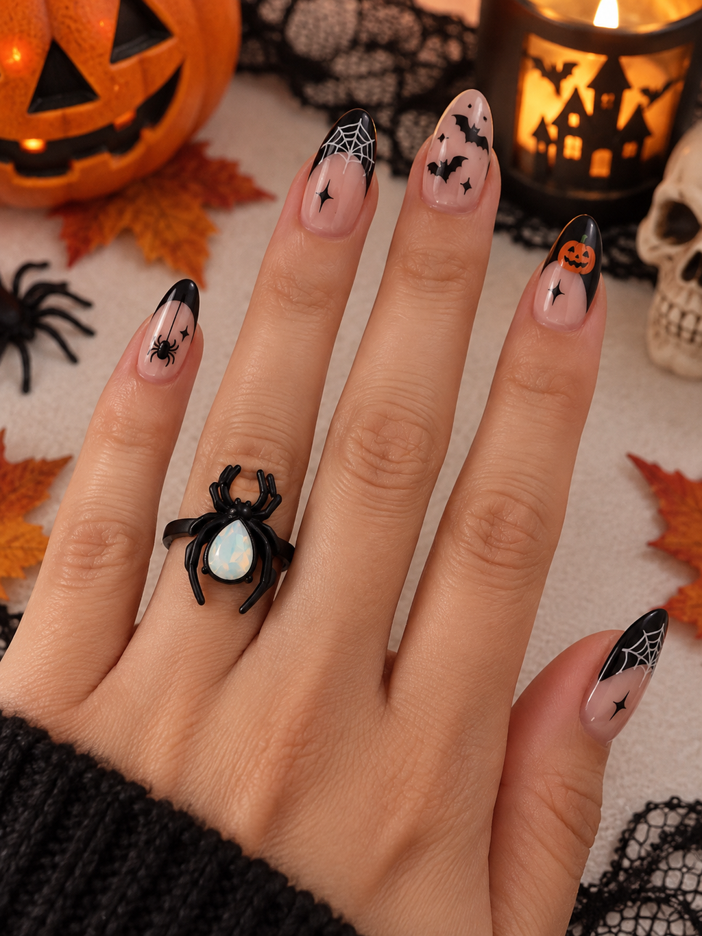 Bague Araignée Noire Réglable avec Pierre Opalescente – Cuivre