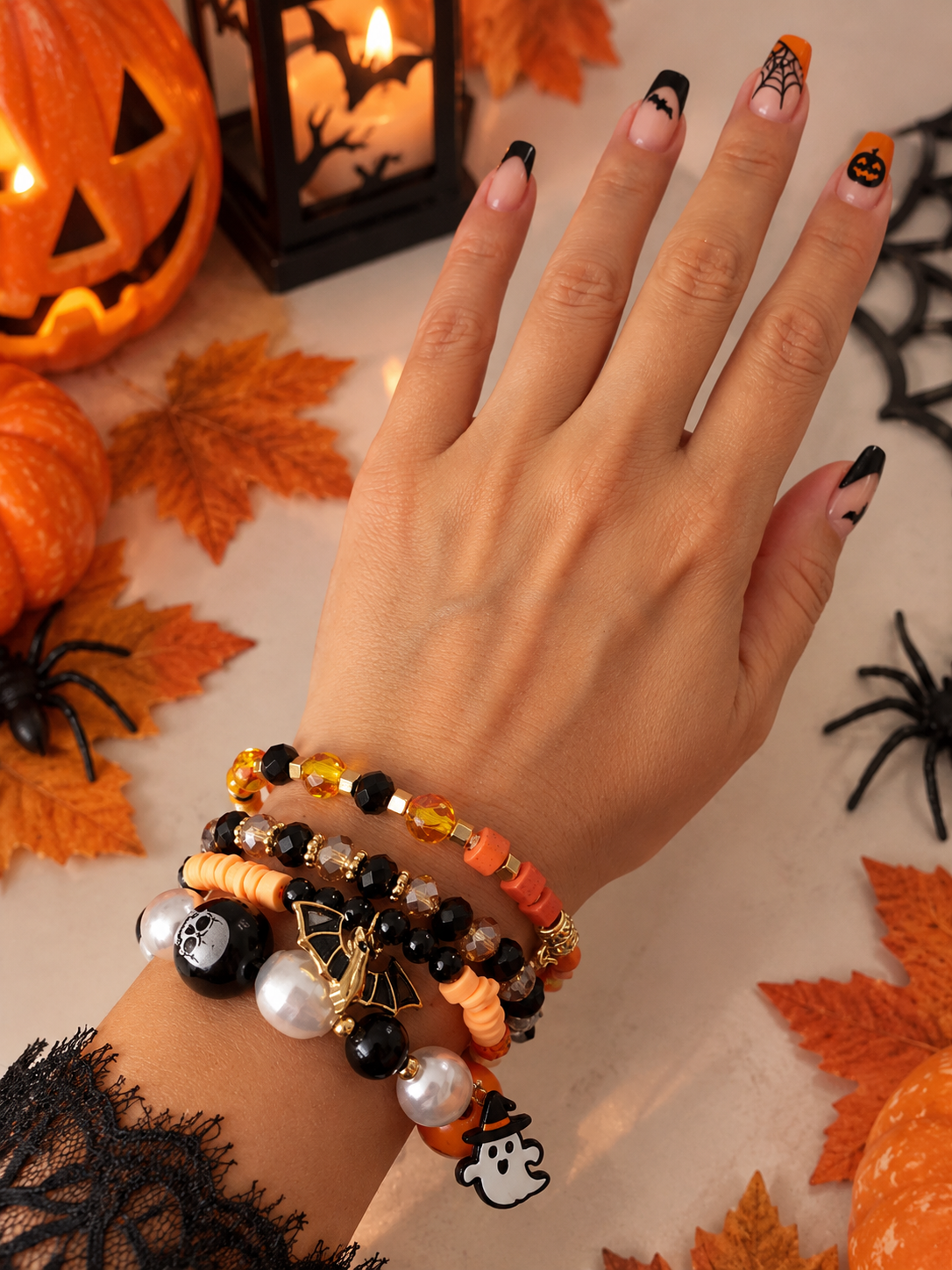 Lot de 4 Bracelets Halloween Femme – Citrouille, Tête de Mort, Fantôme & Chauve-Souris