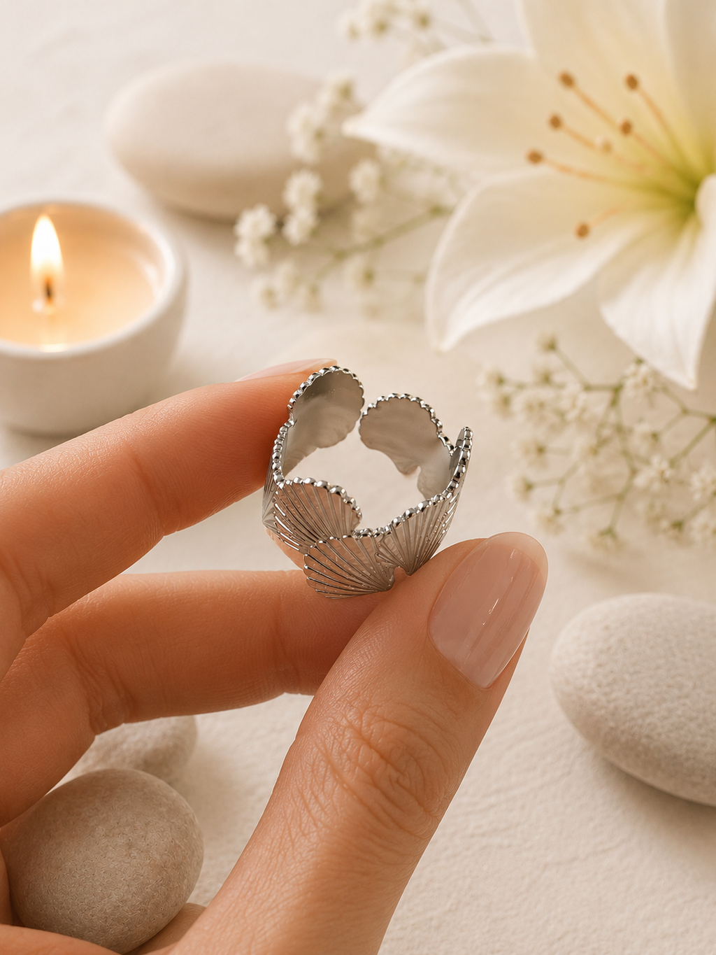 Anello aperto foglie di Ginkgo intrecciate argentato